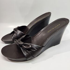 Woman's Bandolino Brown Wedge Open Toe Shoes Size 8.5M Bow Front
